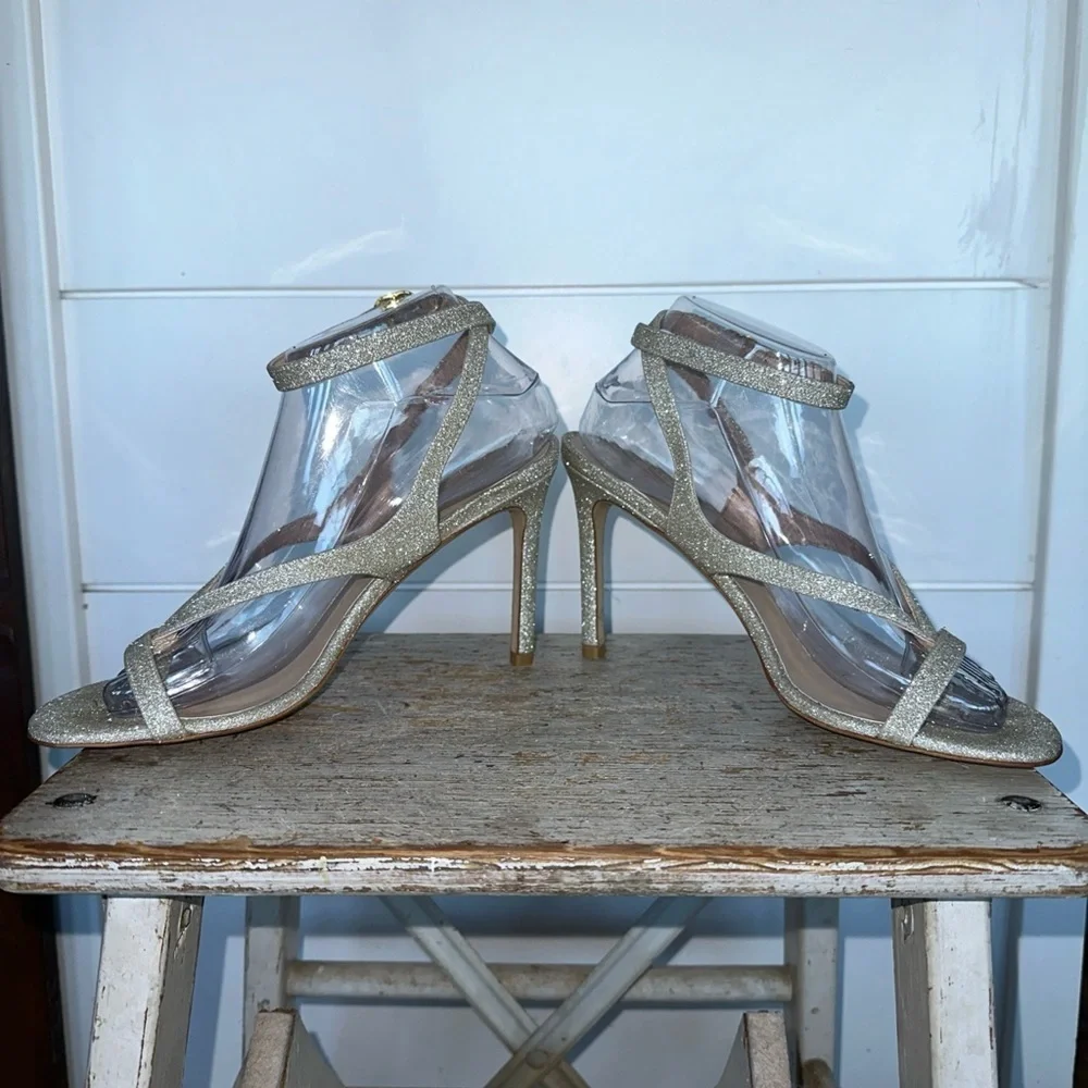 Stuart Weitzman Silver Glitter high heel sandals Align 95 size 8 EUC